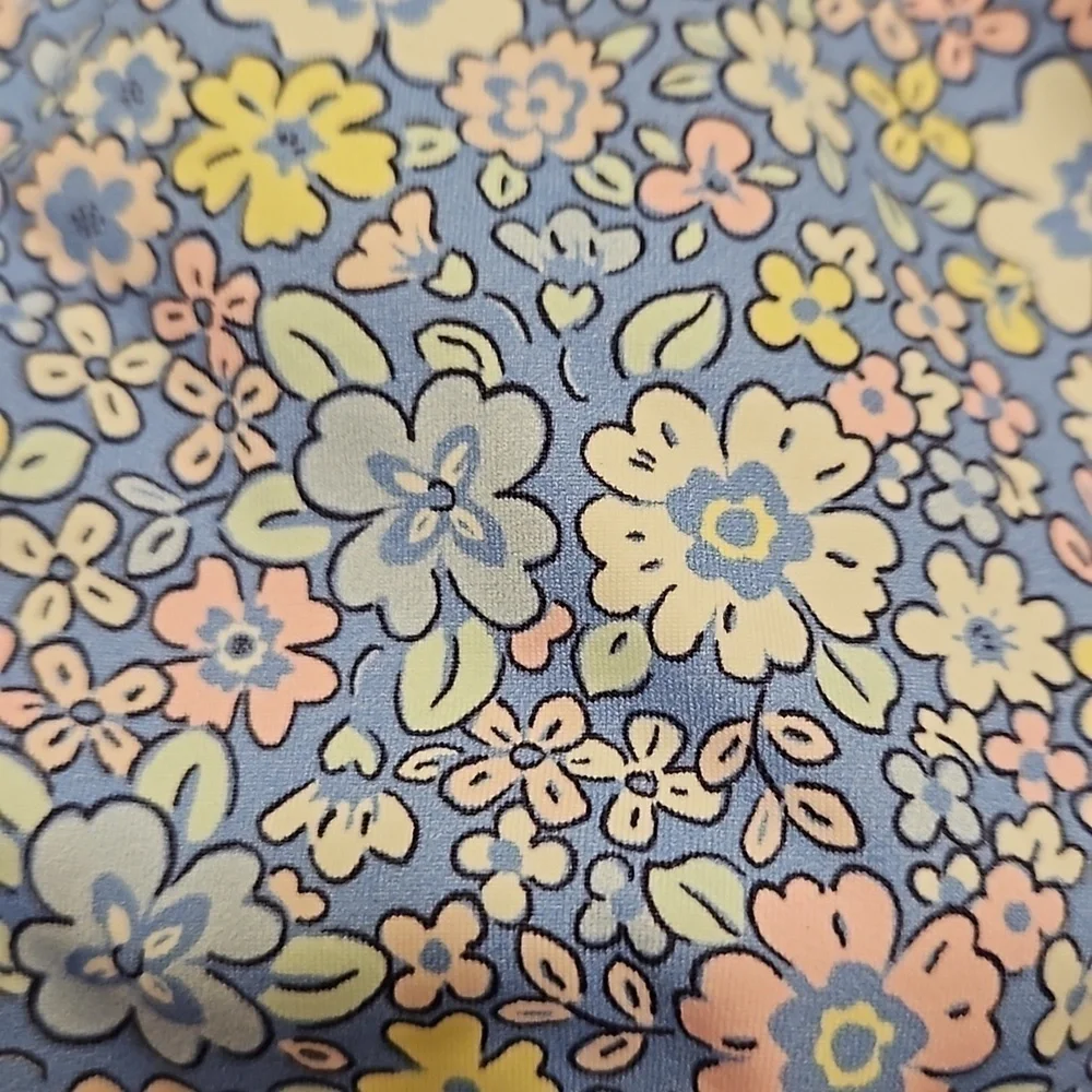 💕FRANKIES BIKINIS💕 Cupid High Neck Bikini Top Springtime Print ~ Large L NWOT